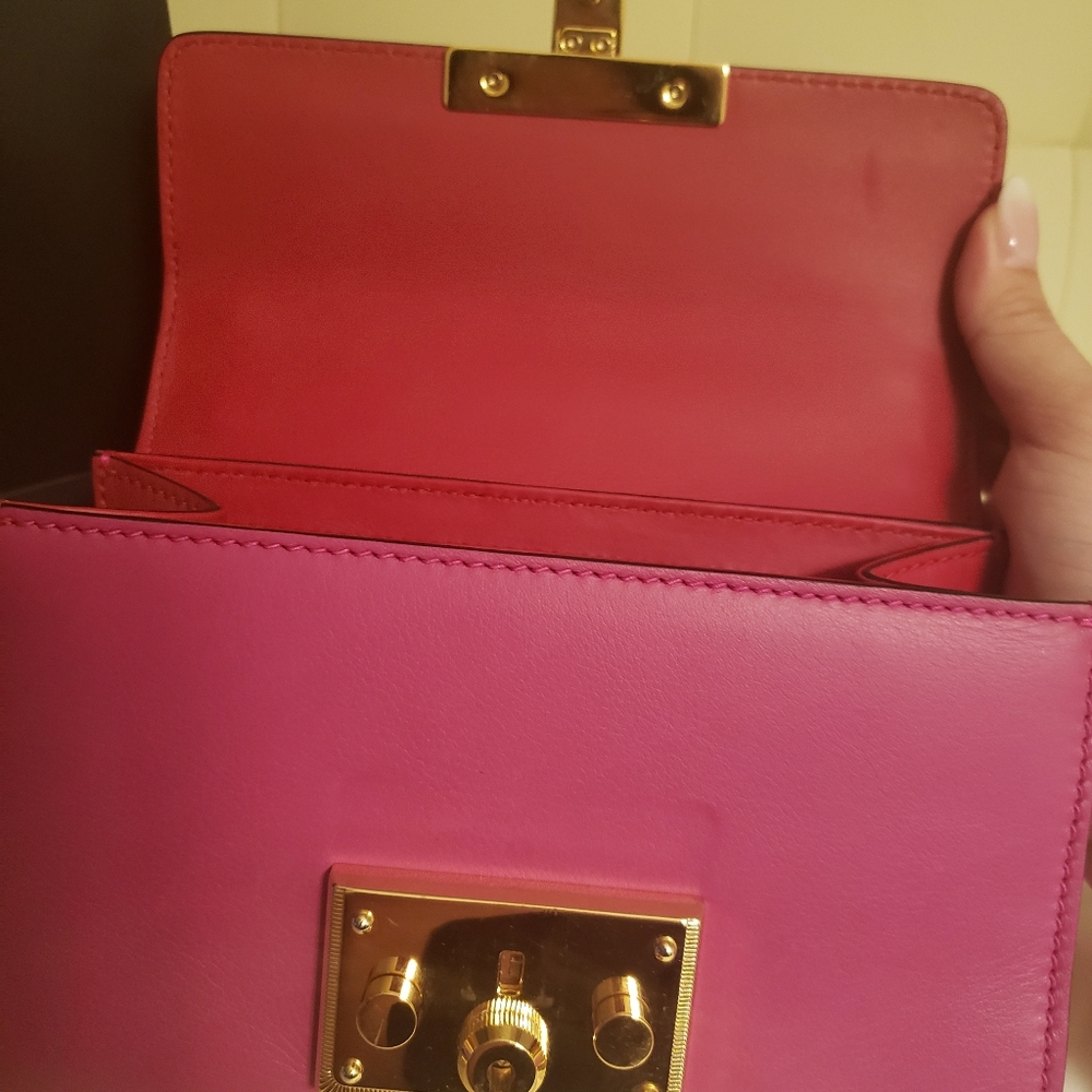 Gucci - Picture 5 of 8